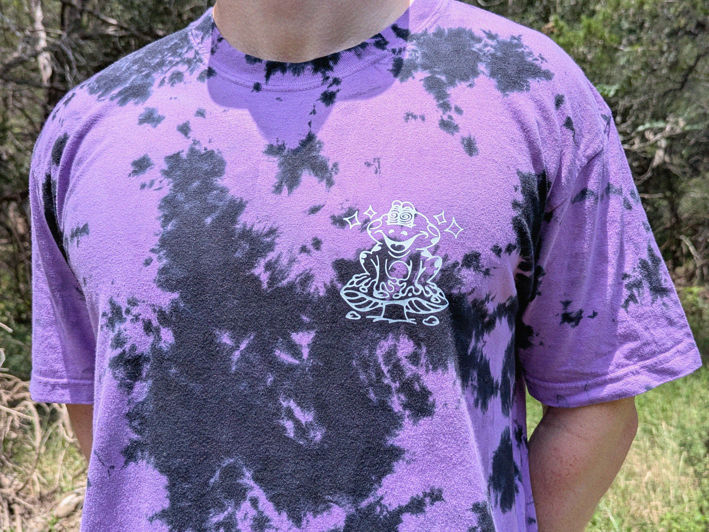 Trip Responsibly Tie Dye T-Shirt - Psychedelic Mushroom Frog Tee - Festival Shirt Raver Gift - Trippy Shirt Boho EDM Rave Wear - Unisex Tee