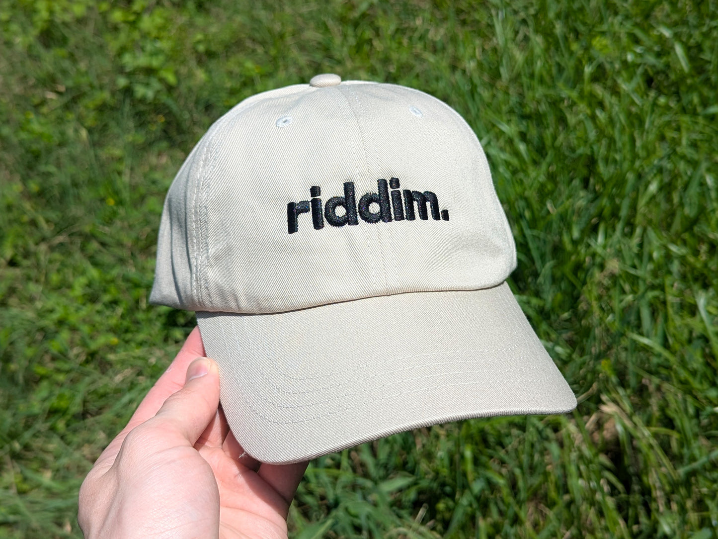 riddim. Dad Hat