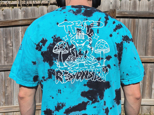Trip Responsibly Tie Dye T-Shirt - Psychedelic Mushroom Frog Tee - Festival Shirt Raver Gift - Trippy Shirt Boho EDM Rave Wear - Unisex Tee
