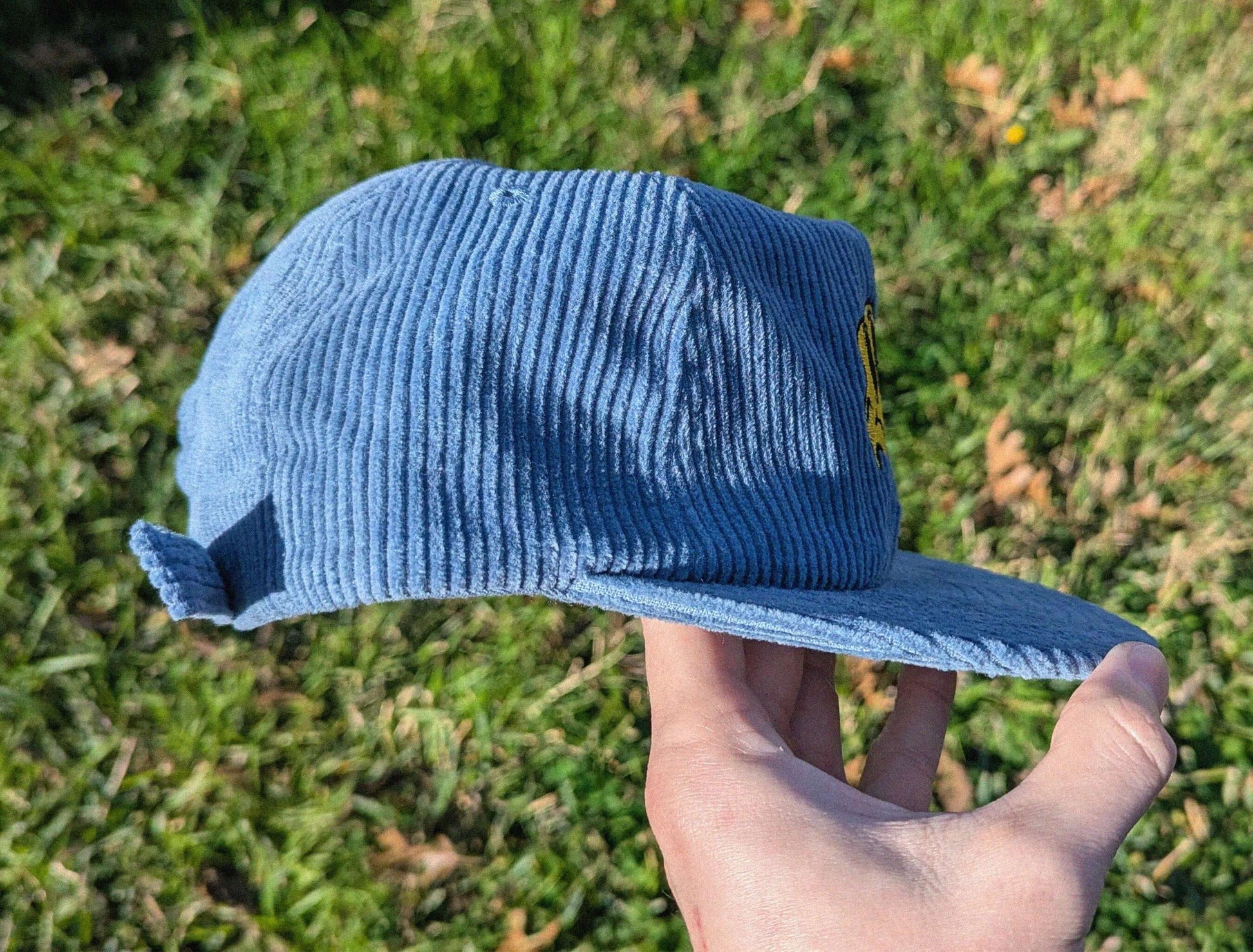 Music festival melting smile design hat