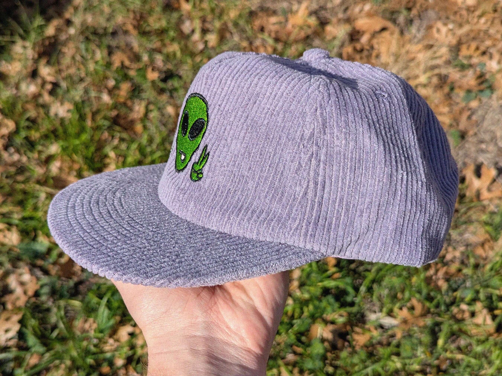 Music festival alien peace design hat