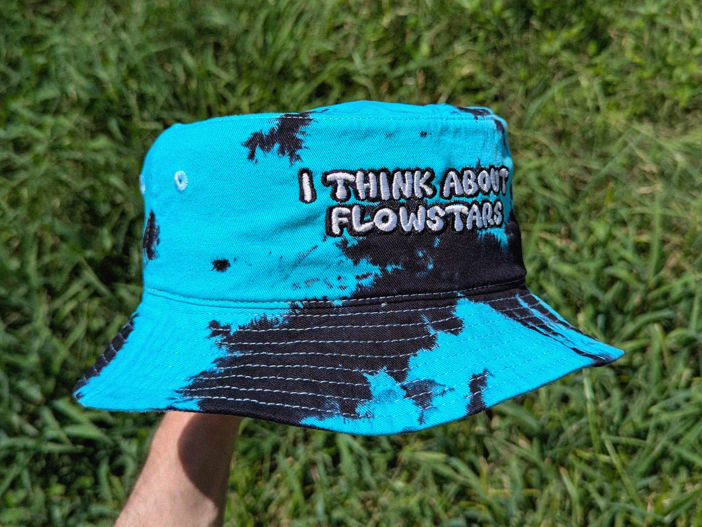I Think About Flowstars Bucket Hat