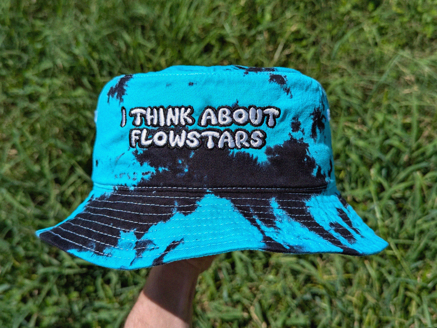 I Think About Flowstars Bucket Hat